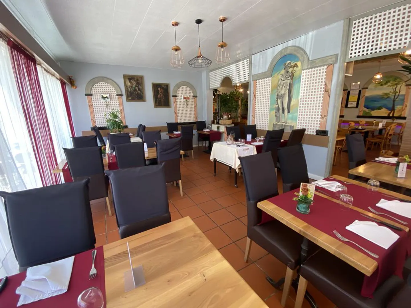 Restaurant - Photo 7 of 13