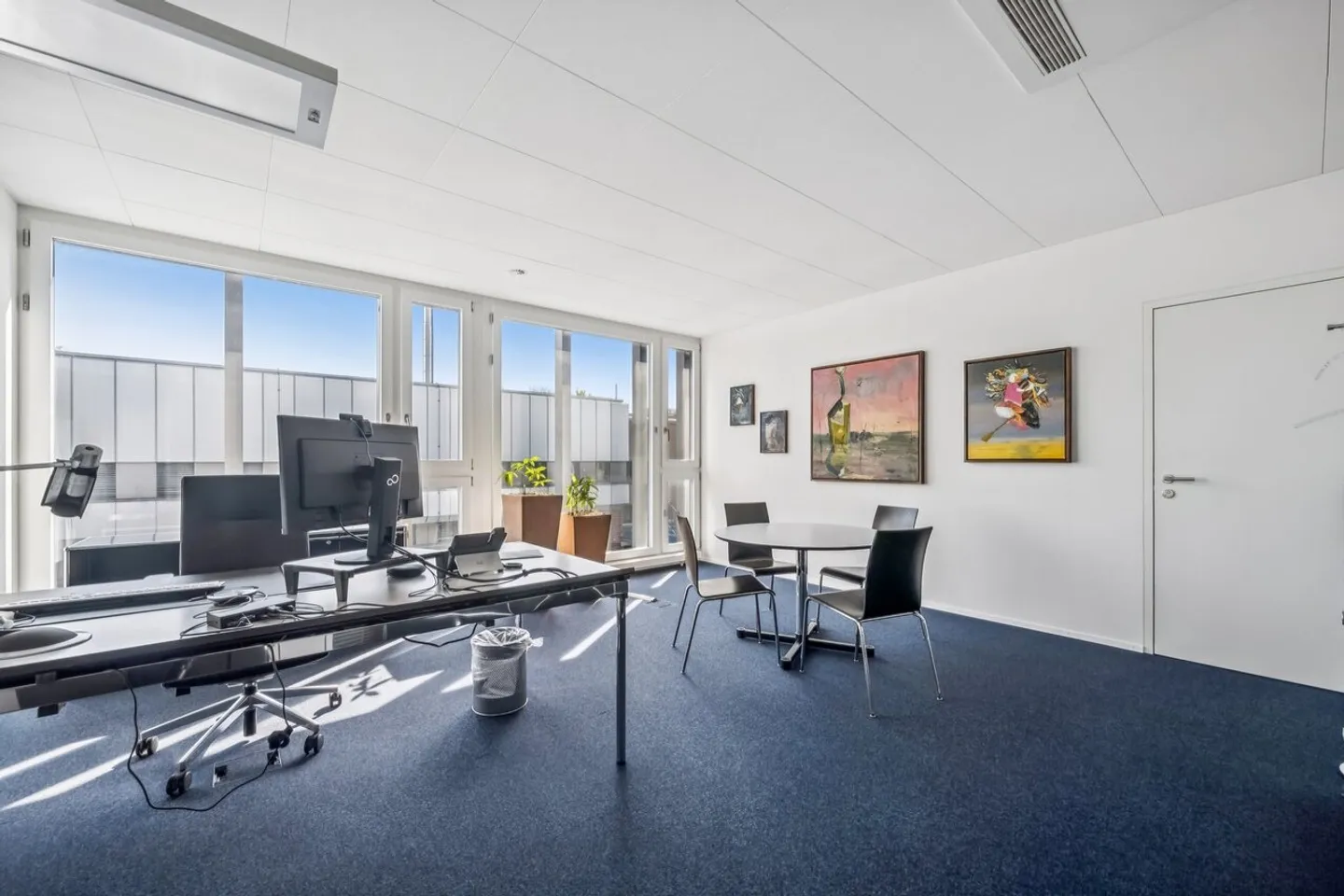 Modern Office Space in Steinhausen - Photo 3 of 9