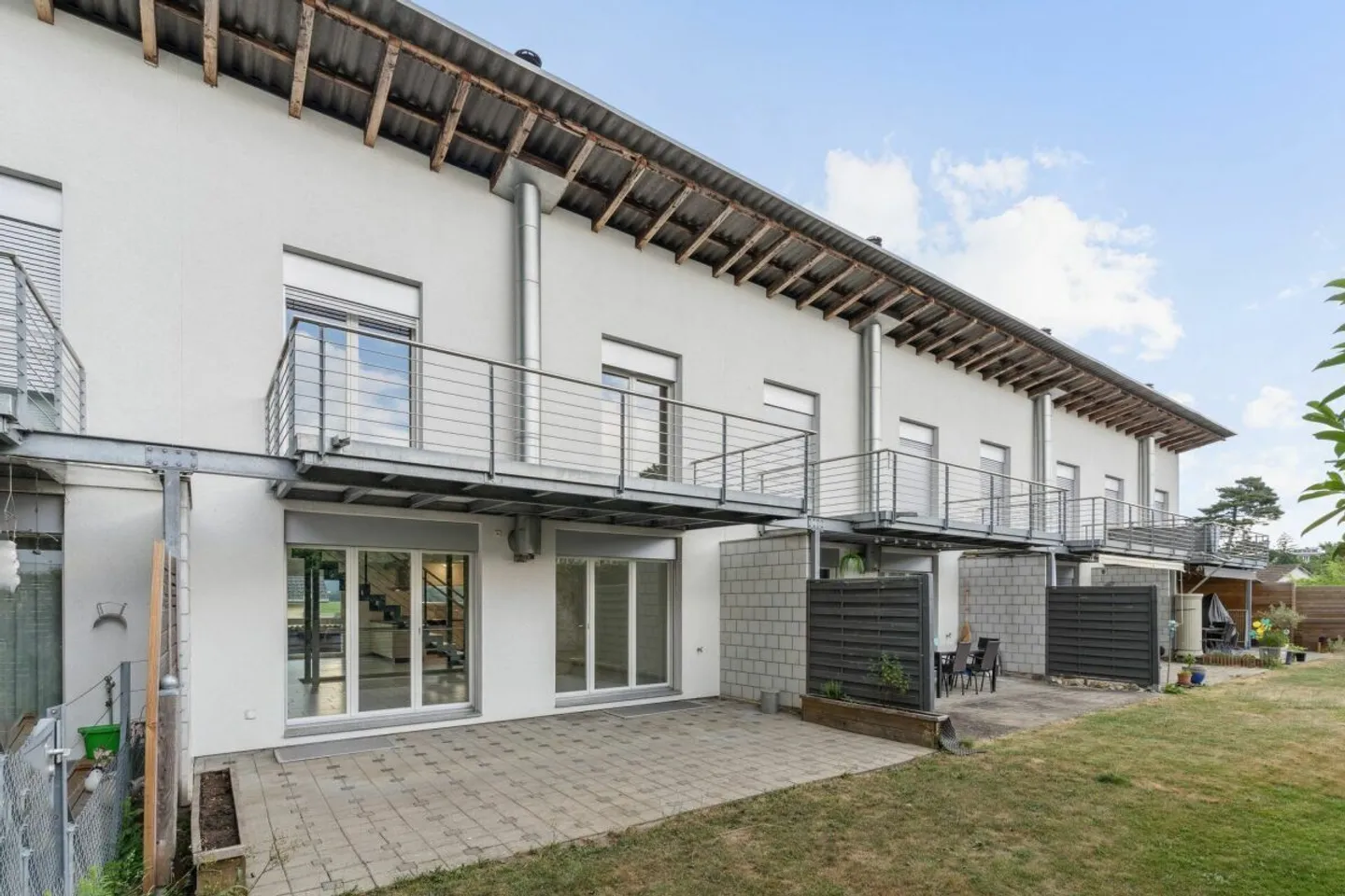 Felicità abitativa a Düdingen - Foto 2 di 18