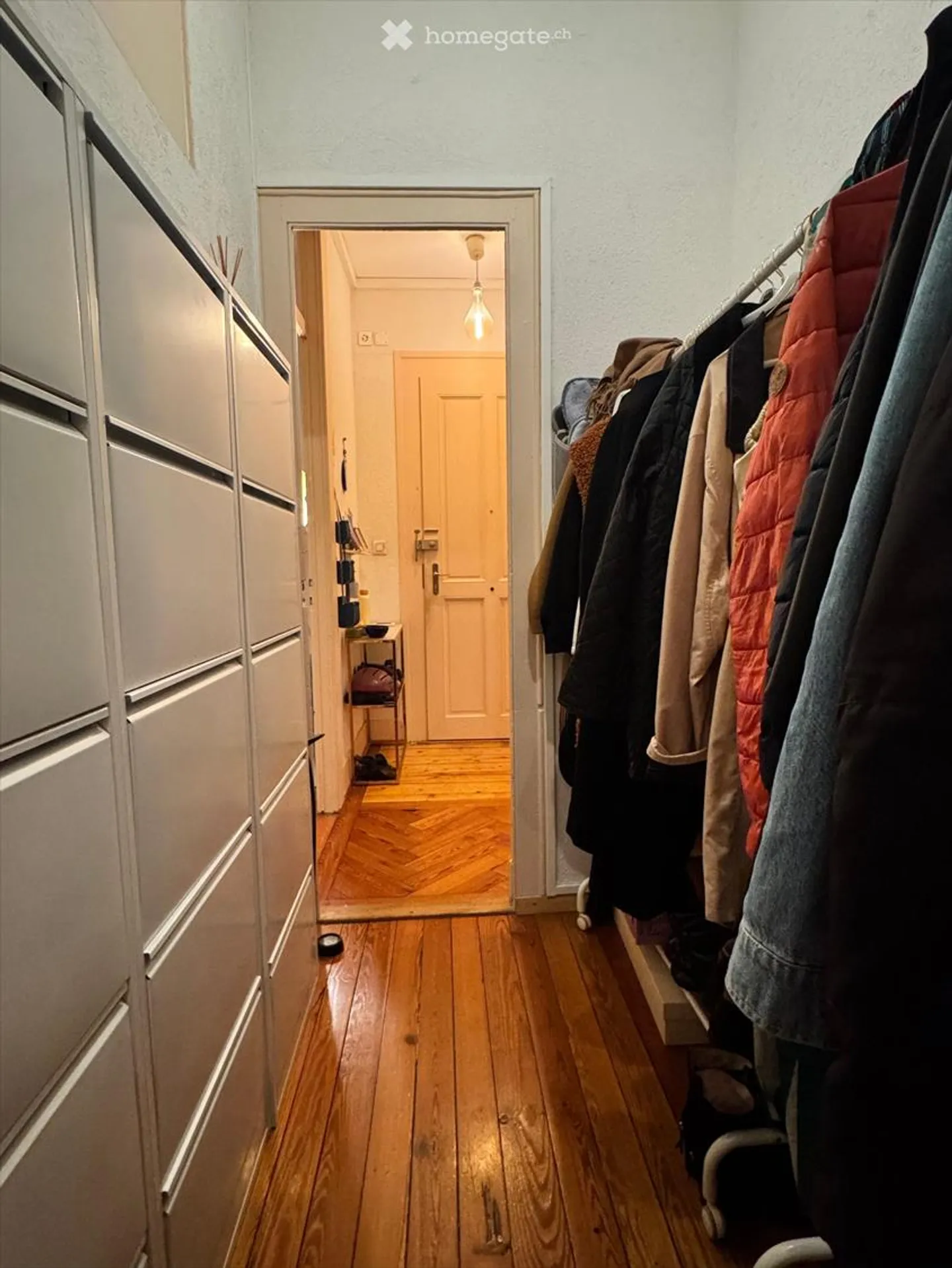 Apartment - Photo 8 of 10