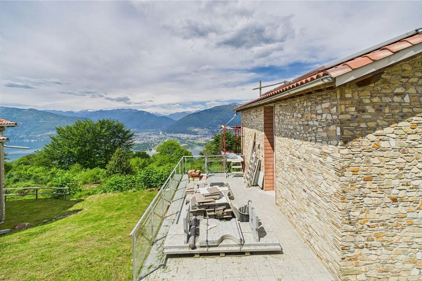 San Nazzaro - Nouvelle construction dans le vert - Vue panoramique de rêve! - Photo 4 sur 13