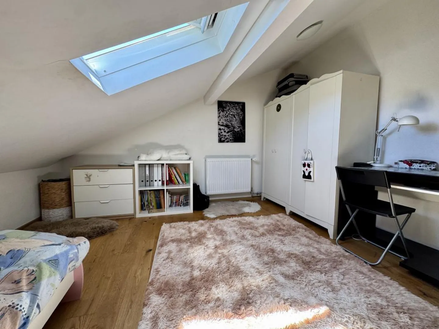 Charmante Einzelvilla mit 5 Schlafzimmern und energetischer Renovierung - Foto 9 von 10