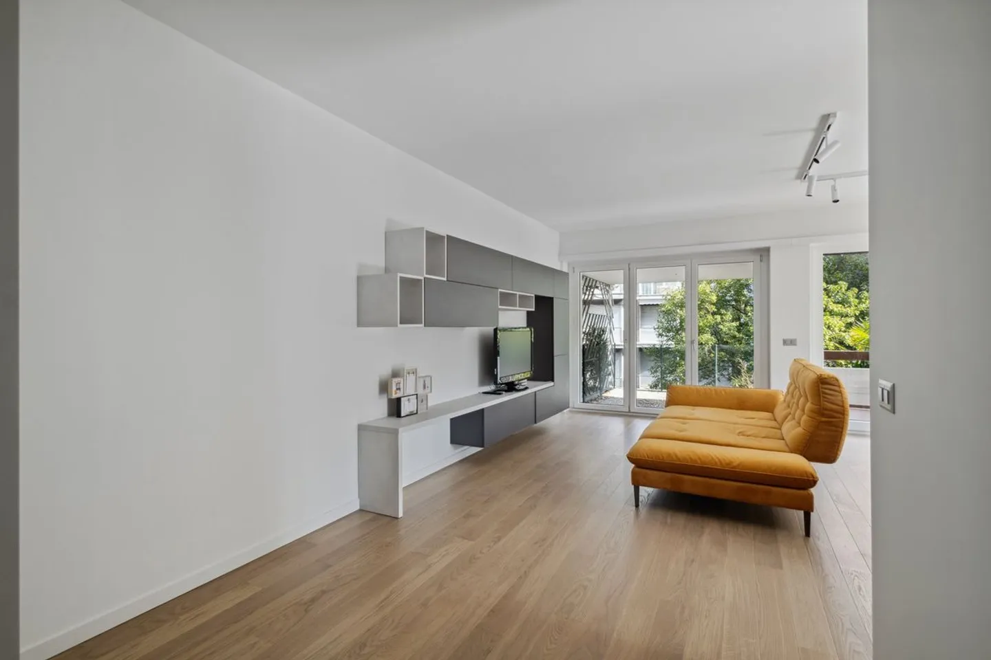 Appartement rénové à Lugano - Photo 5 sur 12