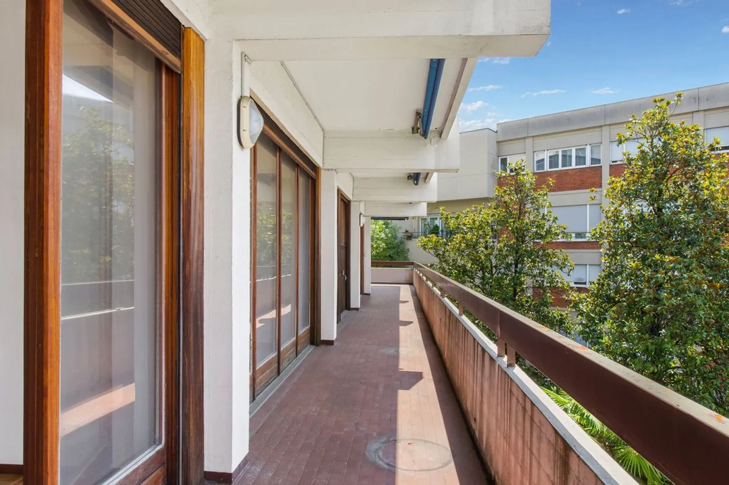 Appartement rénové à Lugano - Photo 2 sur 12