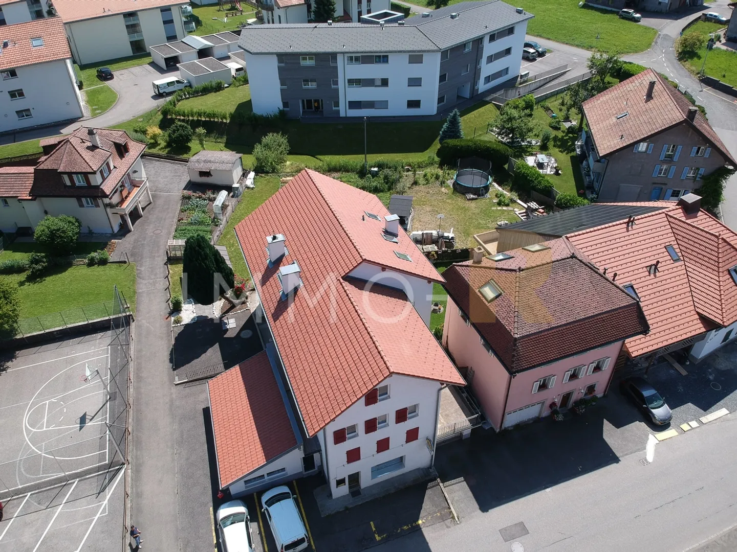 Fruence come investimento finanziario immobiliare 4 appartamenti per vacanze + 1 stanza - Foto 2 di 2