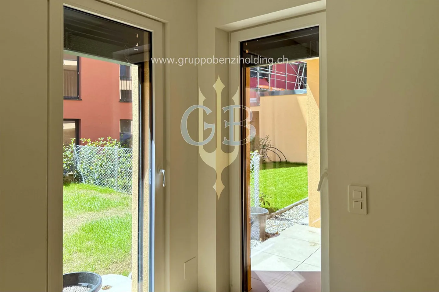 DIRECTLY FROM THE PROMOTER - Giubiasco - Piazza Grande - Photo 3 of 19
