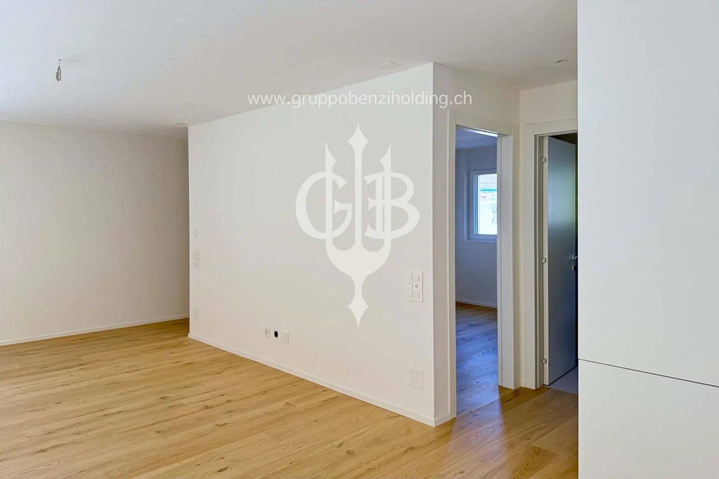 DIRECTLY FROM THE PROMOTER - Giubiasco - Piazza Grande - Photo 14 of 19