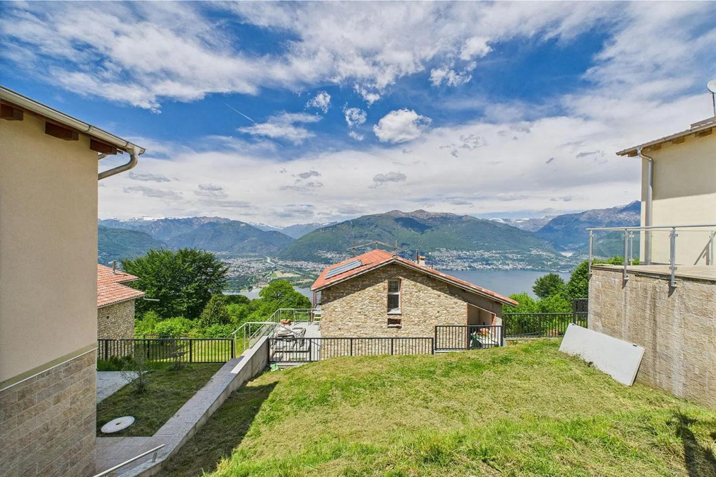 San Nazzaro - Nouvelle construction dans le vert - Vue panoramique de rêve! - Photo 11 sur 13