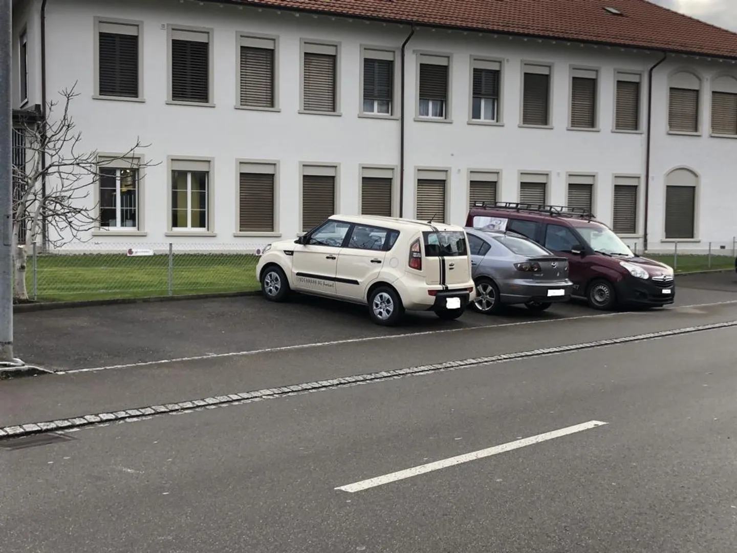 Parking extérieur près d'Aldi - Photo 1 sur 1