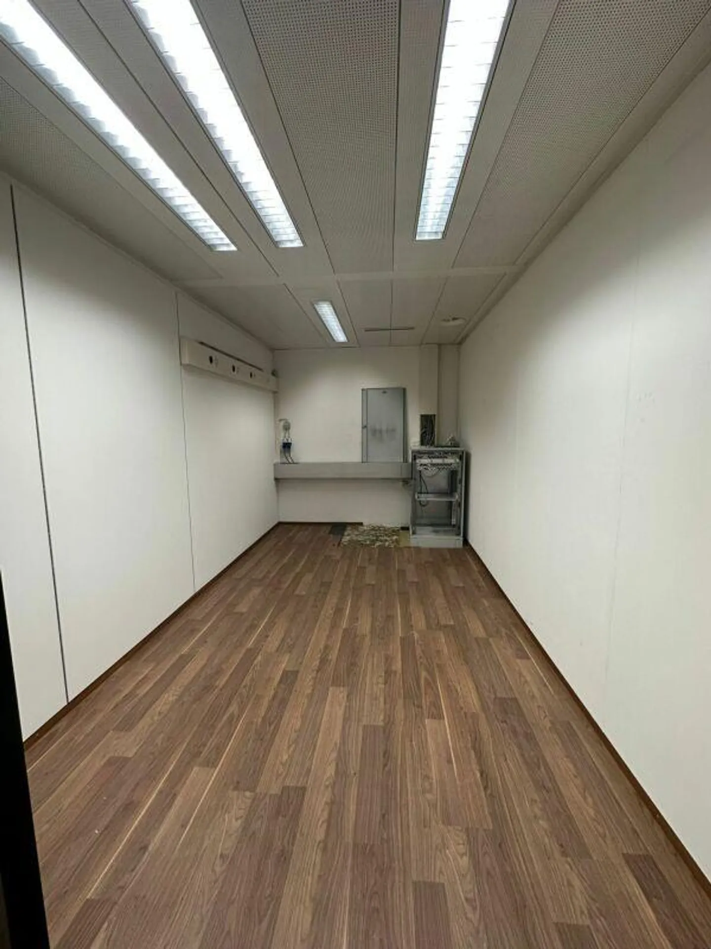 Ufficio/Spazi Commerciali in una Posizione Ben Collegata - Foto 7 di 9
