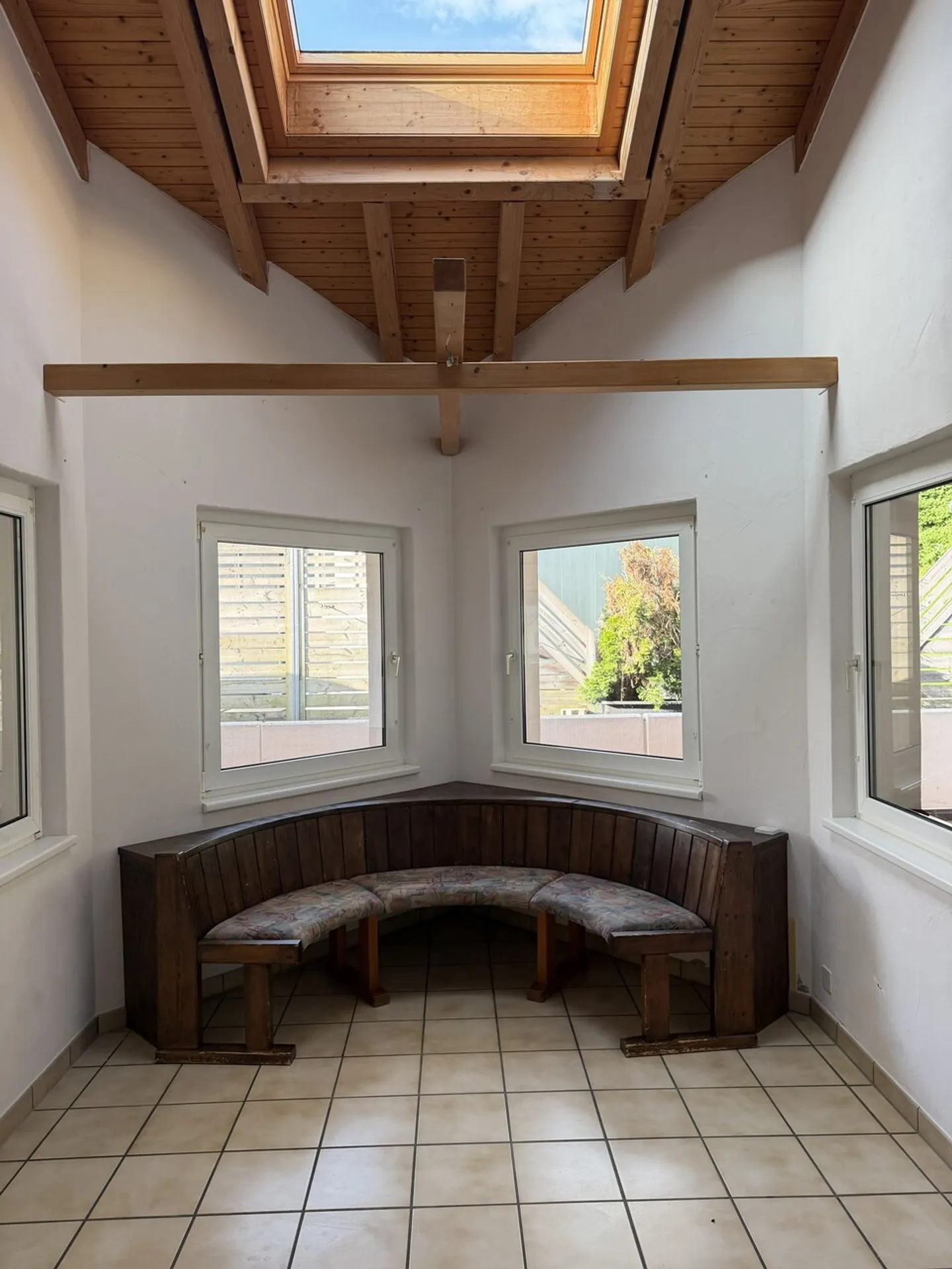 Geräumige Wohnung mit Terrasse - Foto 4 von 12