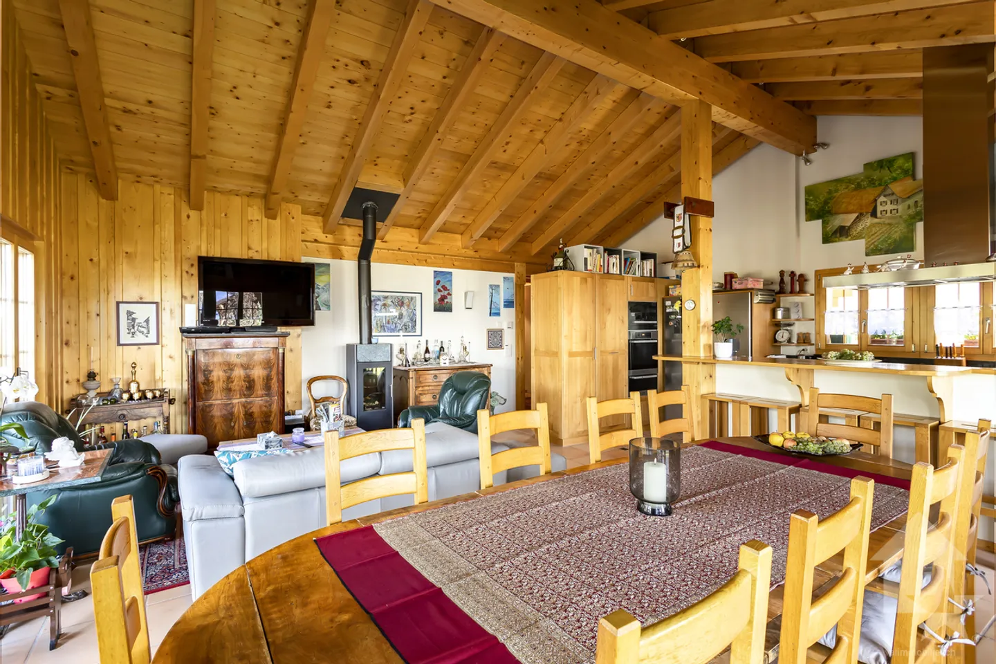 Magnificent B&B with 6 double rooms, 280 m2, jacuzzi, view and sun - Photo 14 of 40