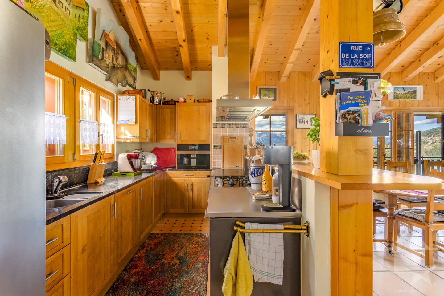 Magnificent B&B with 6 double rooms, 280 m2, jacuzzi, view and sun - Photo 17 of 40