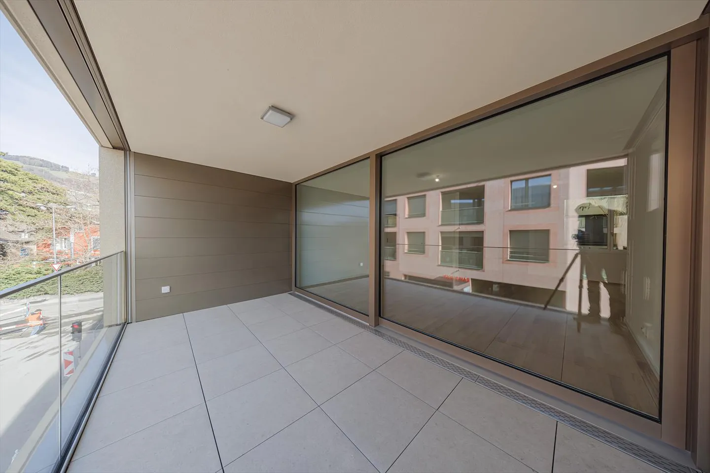 2-room apartment - Photo 2 of 13