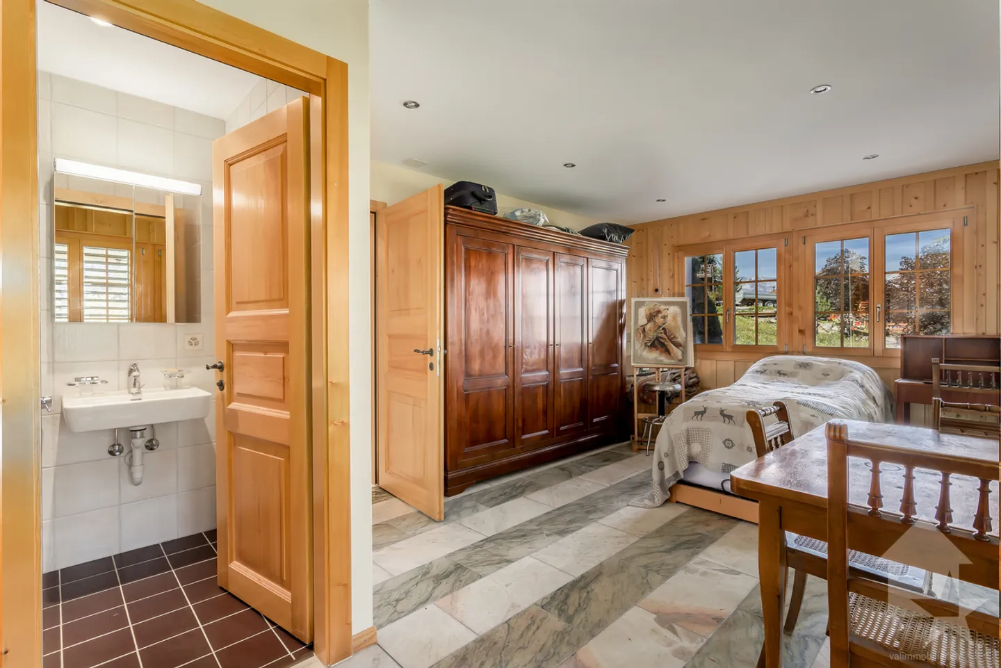 Magnificent B&B with 6 double rooms, 280 m2, jacuzzi, view and sun - Photo 24 of 40