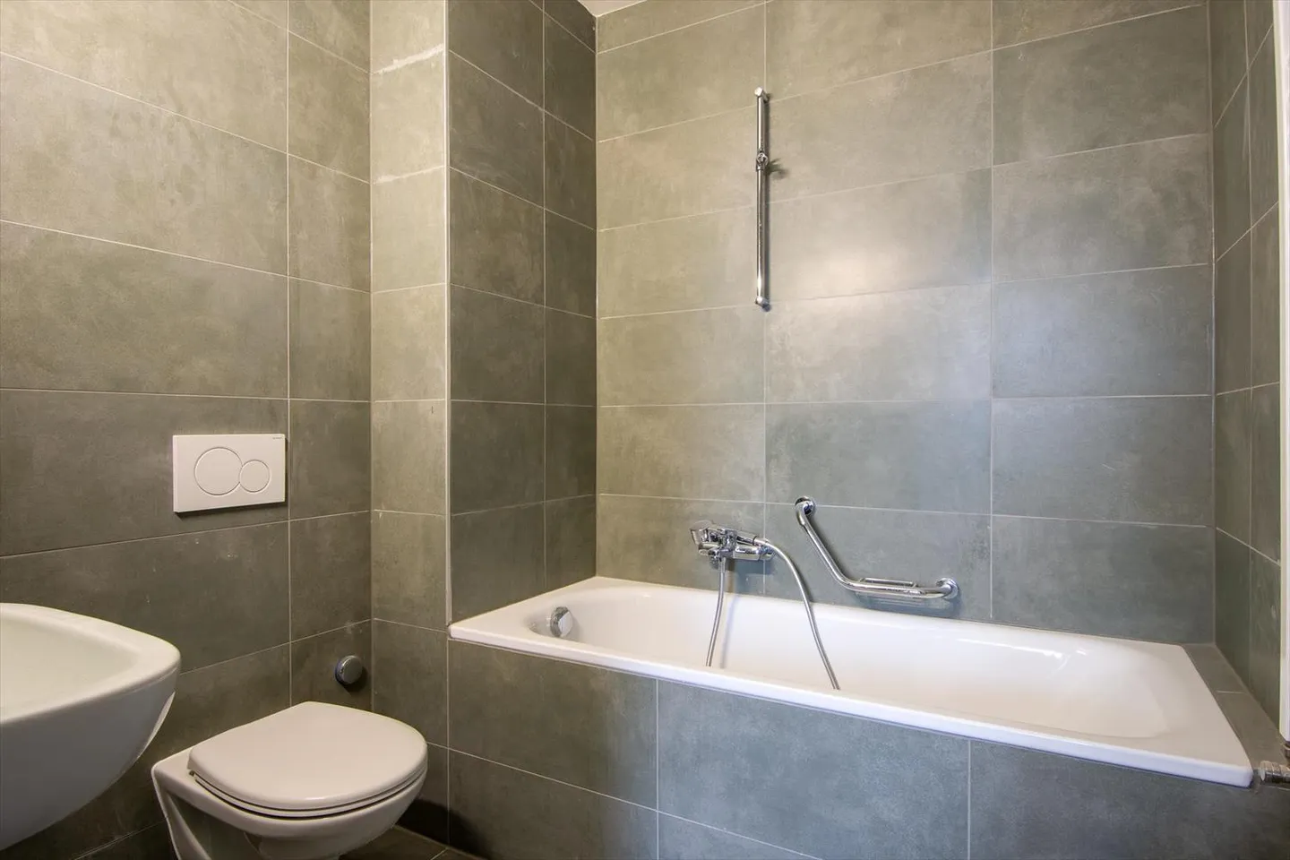 3.5 Room Apartment - Photo 6 of 7