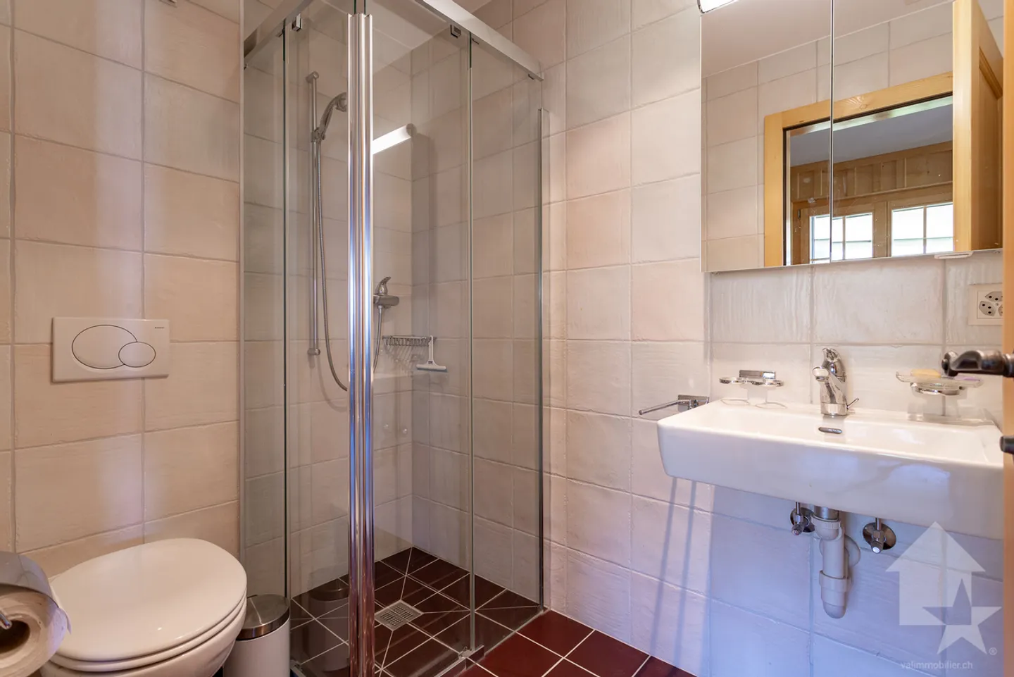 Magnificent B&B with 6 double rooms, 280 m2, jacuzzi, view and sun - Photo 31 of 40