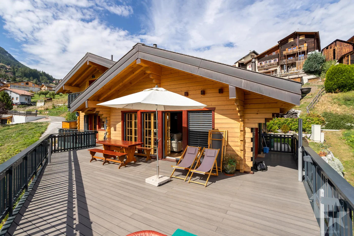 Magnificent B&B with 6 double rooms, 280 m2, jacuzzi, view and sun - Photo 34 of 40