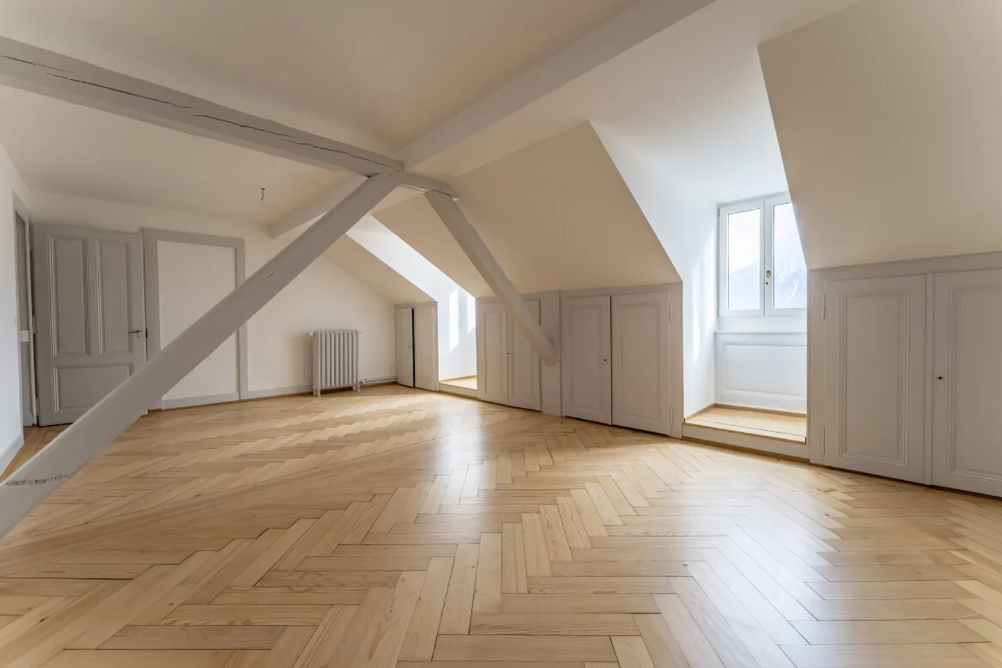 PERLA RARA NEL CUORE DI VEVEY IN UNA CASA PADRONALE - Foto 4 di 4