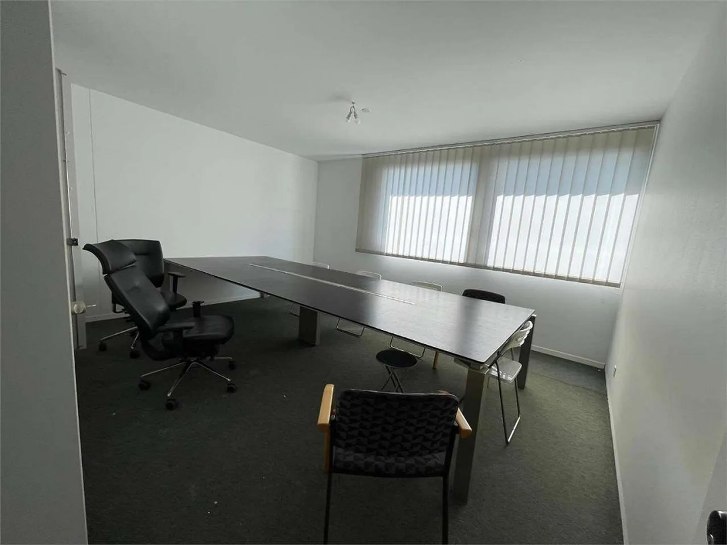 Espace commercial à louer 200m² - Photo 4 sur 7