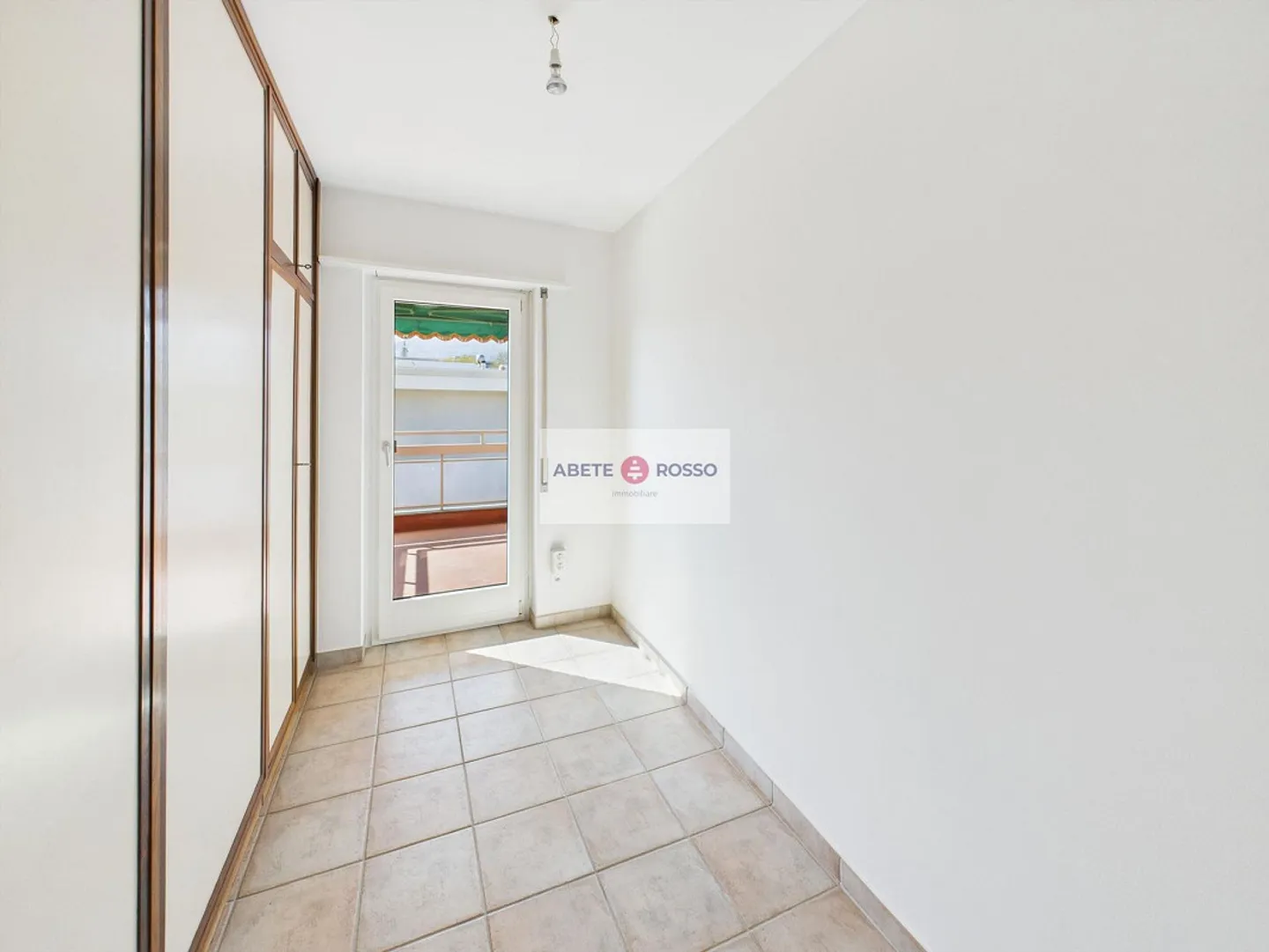 Penthouse, Panoramaterrasse, in der Nähe des FFS-Bahnhofs und des Zentrums von Lugano. - Foto 11 von 25