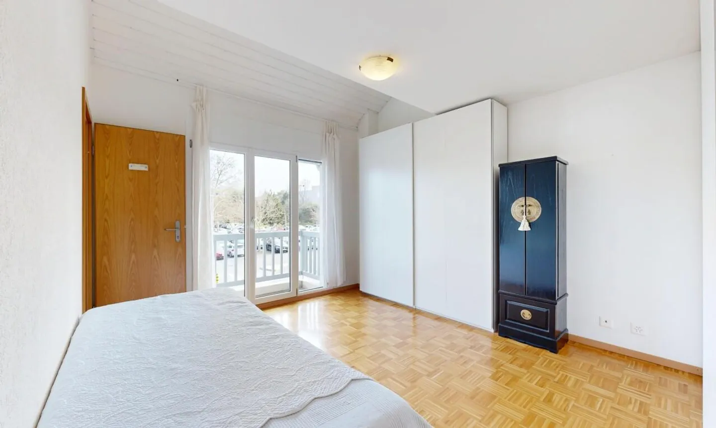 Charmantes Haus mit großem Garten und großzügigen Räumen - Foto 12 von 13