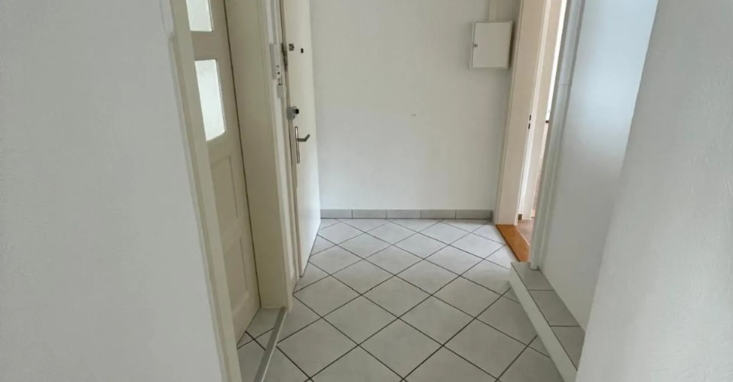 Zu vermieten: 4-Zimmer-Wohnung - Place du Marché 2, St-Imier - Foto 6 von 7