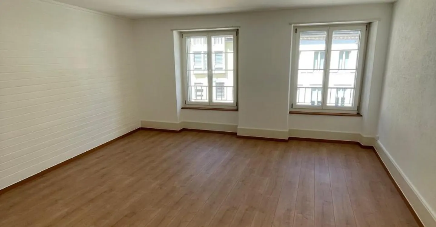 Zu vermieten: 4-Zimmer-Wohnung - Place du Marché 2, St-Imier - Foto 7 von 7