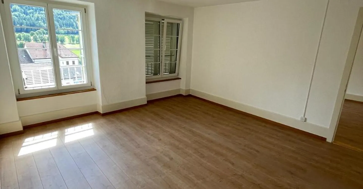 Zu vermieten: 4-Zimmer-Wohnung - Place du Marché 2, St-Imier - Foto 1 von 7