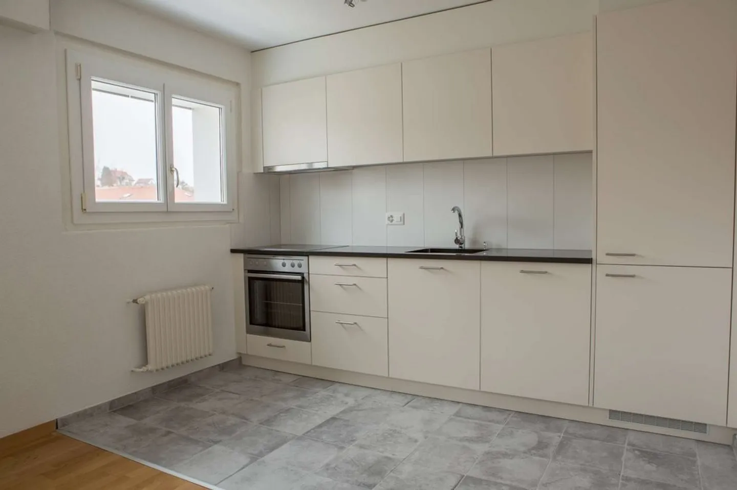 Beautiful 3.5-room apartment in the Beaumont district! - Photo 2 of 10