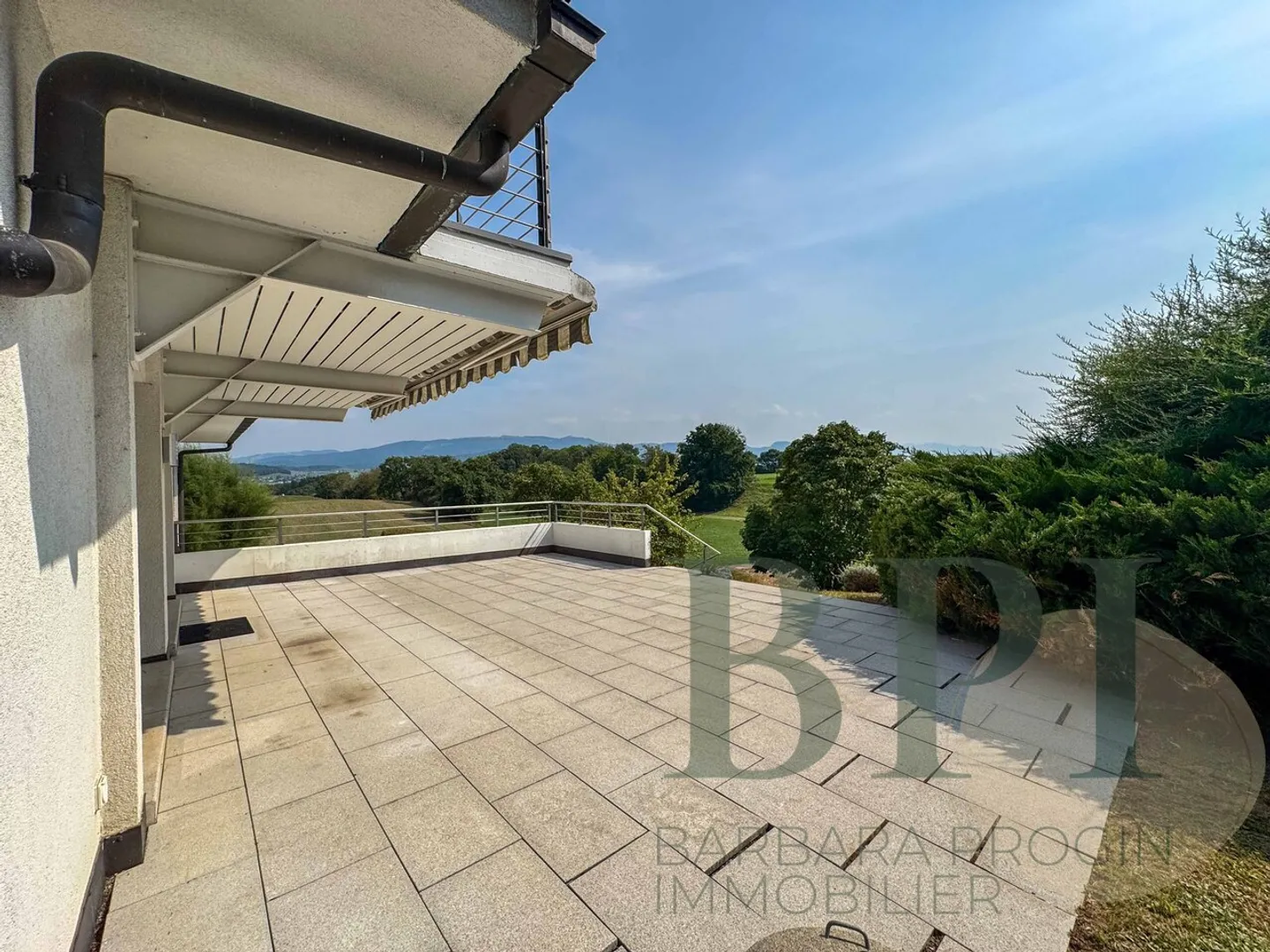 Villa di 7,5 stanze con un appartamento di 2,5 stanze - Foto 8 di 17