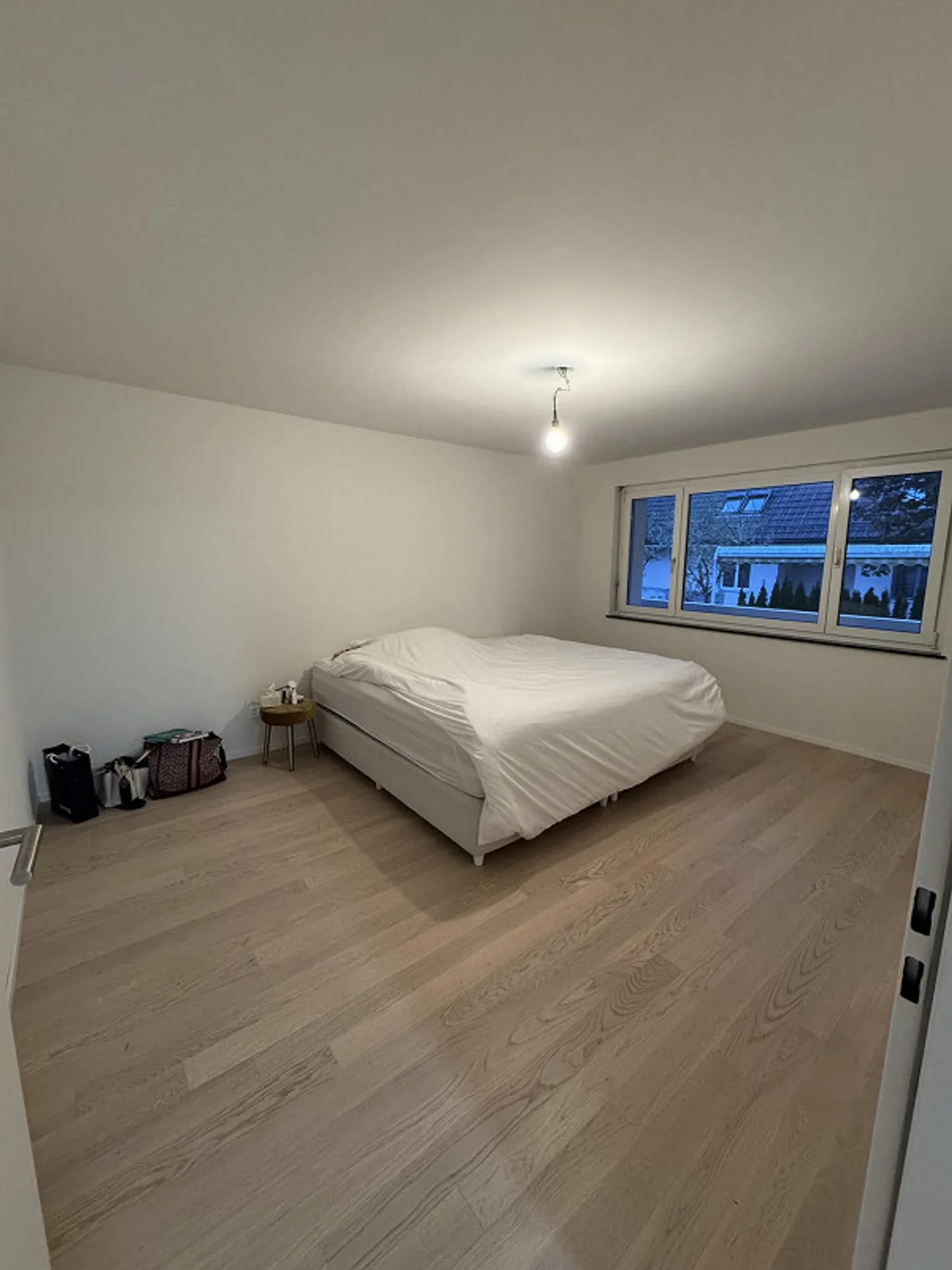 Moderno appartamento di 3,5 stanze con balcone e garage a Winkel - Foto 6 di 6