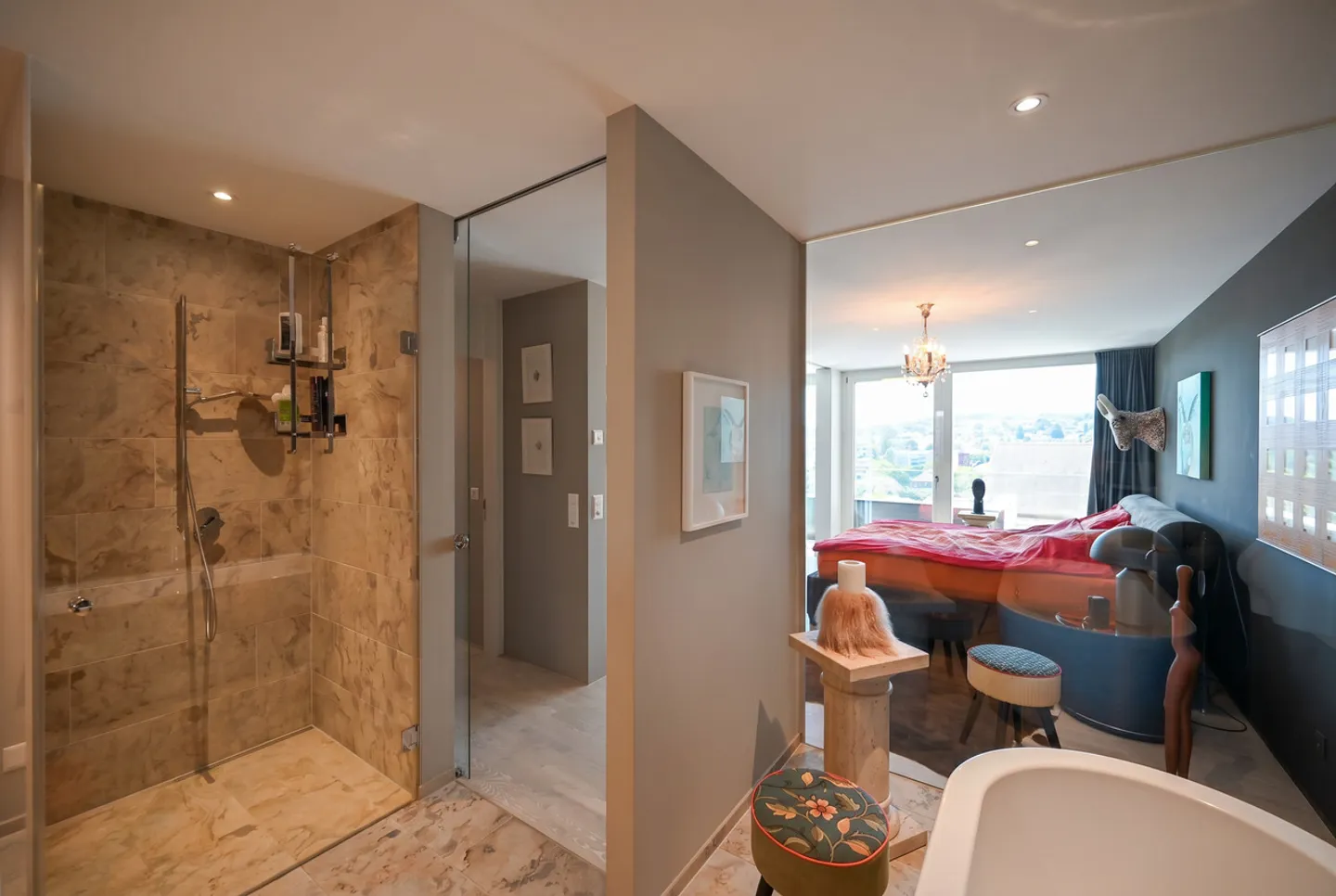 APPARTAMENTO DESIGN CON AMORE PER I DETTAGLI E VISTA PANORAMICA - Foto 14 di 15
