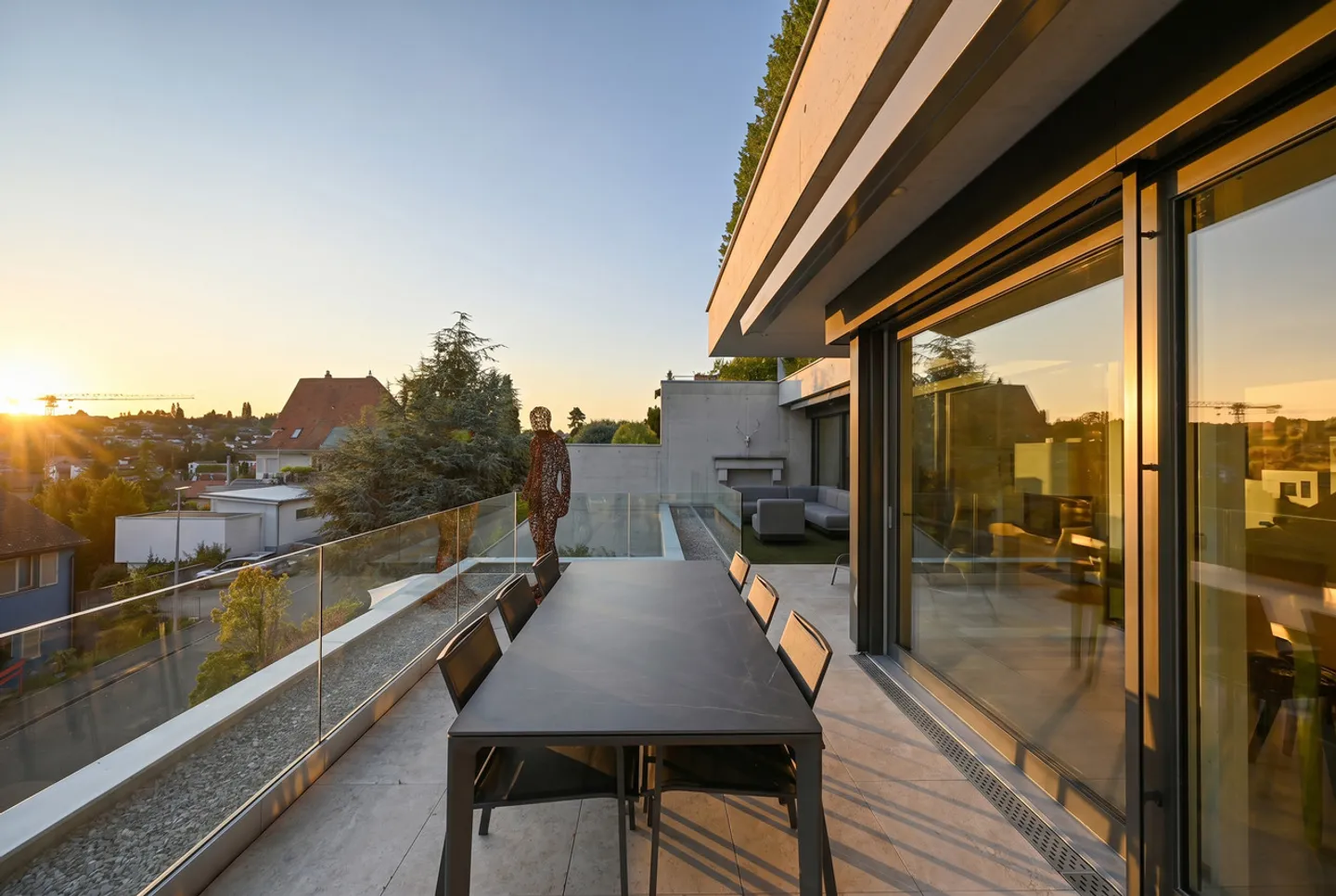 APPARTAMENTO DESIGN CON AMORE PER I DETTAGLI E VISTA PANORAMICA - Foto 6 di 15