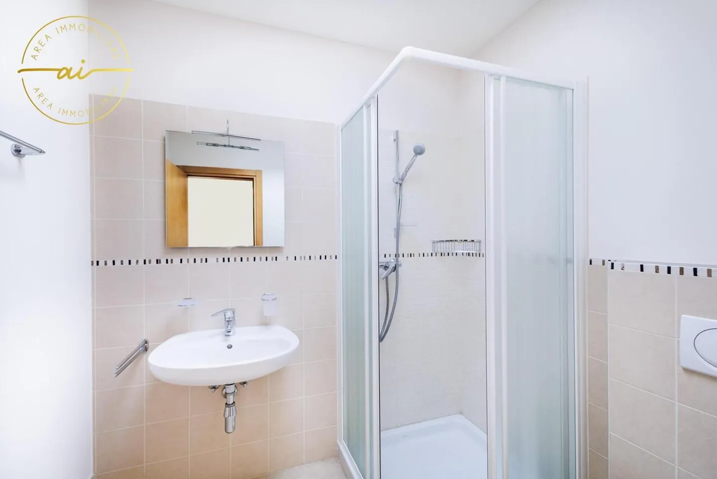 Penthouse Elegante con Terrazza - Foto 7 di 13