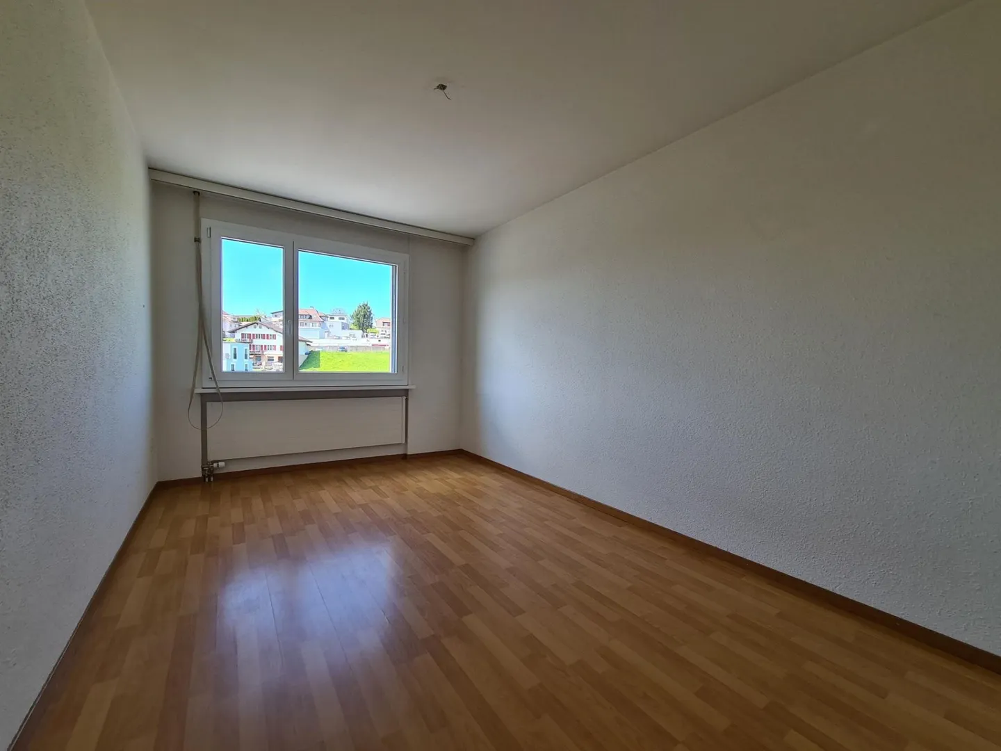 Bright & Open 3.5 Room Apartment in Schmitten - Photo 5 of 7