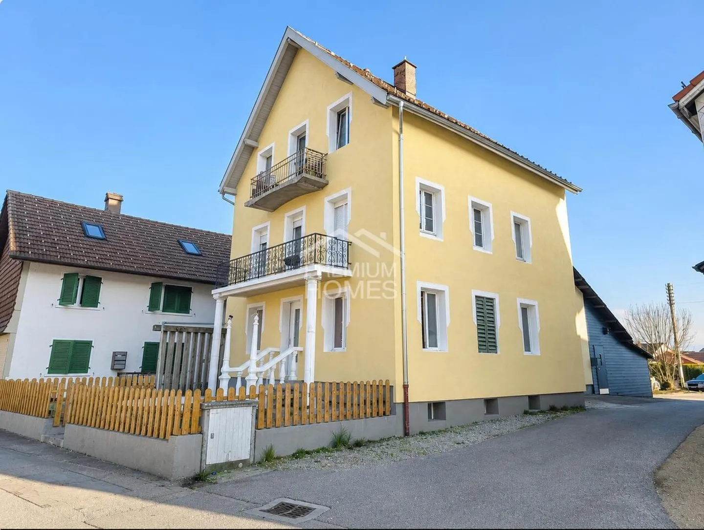 Attractive investment property with potential - Photo 1 of 11