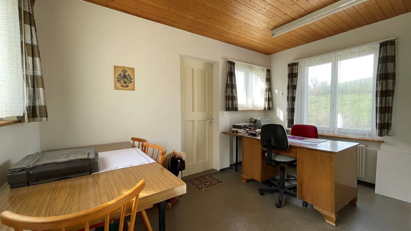 Spacious, charming house section - RESERVED! - Photo 9 of 12