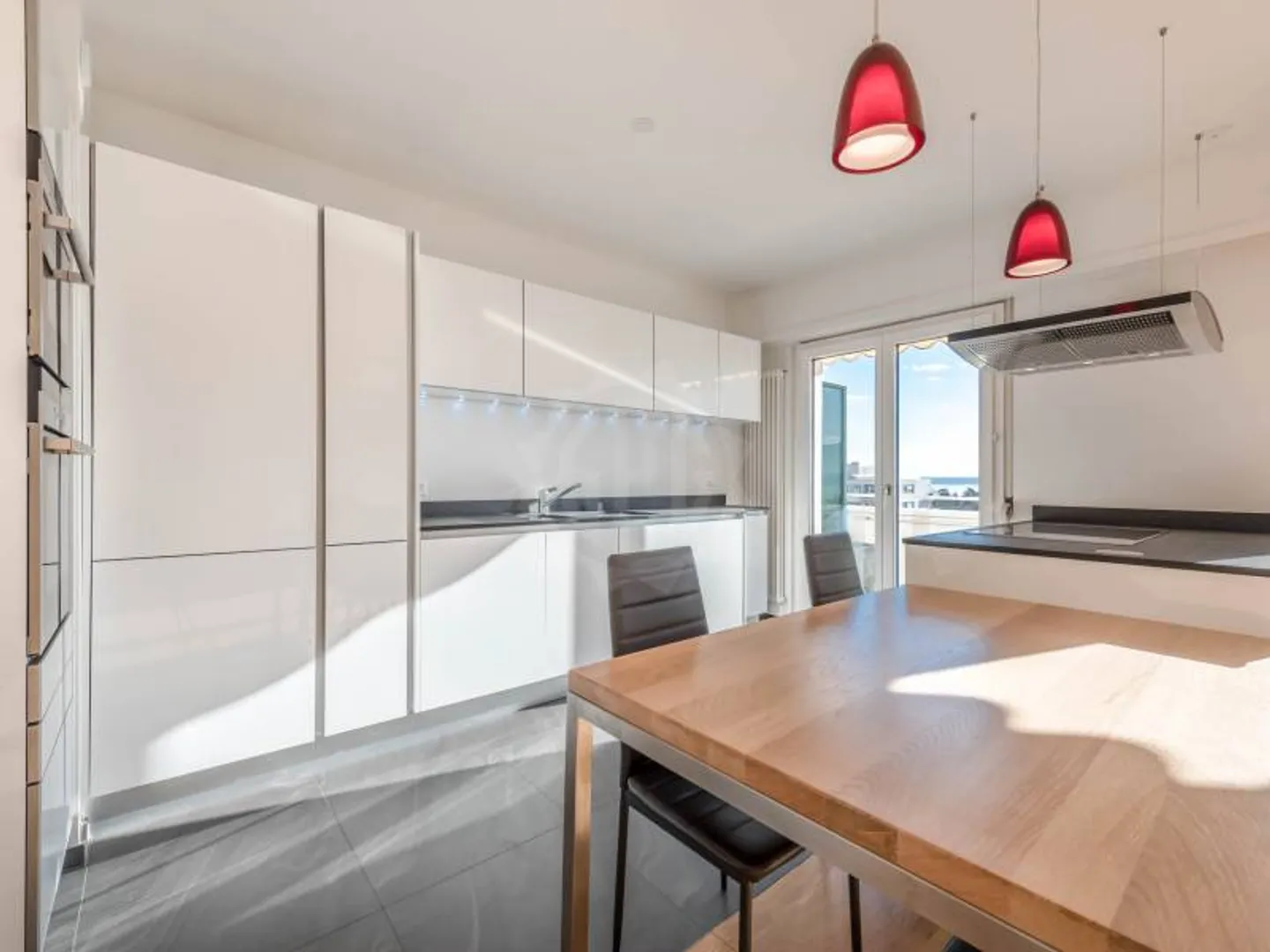 Stunning Apartment in Versoix - Photo 2 of 10