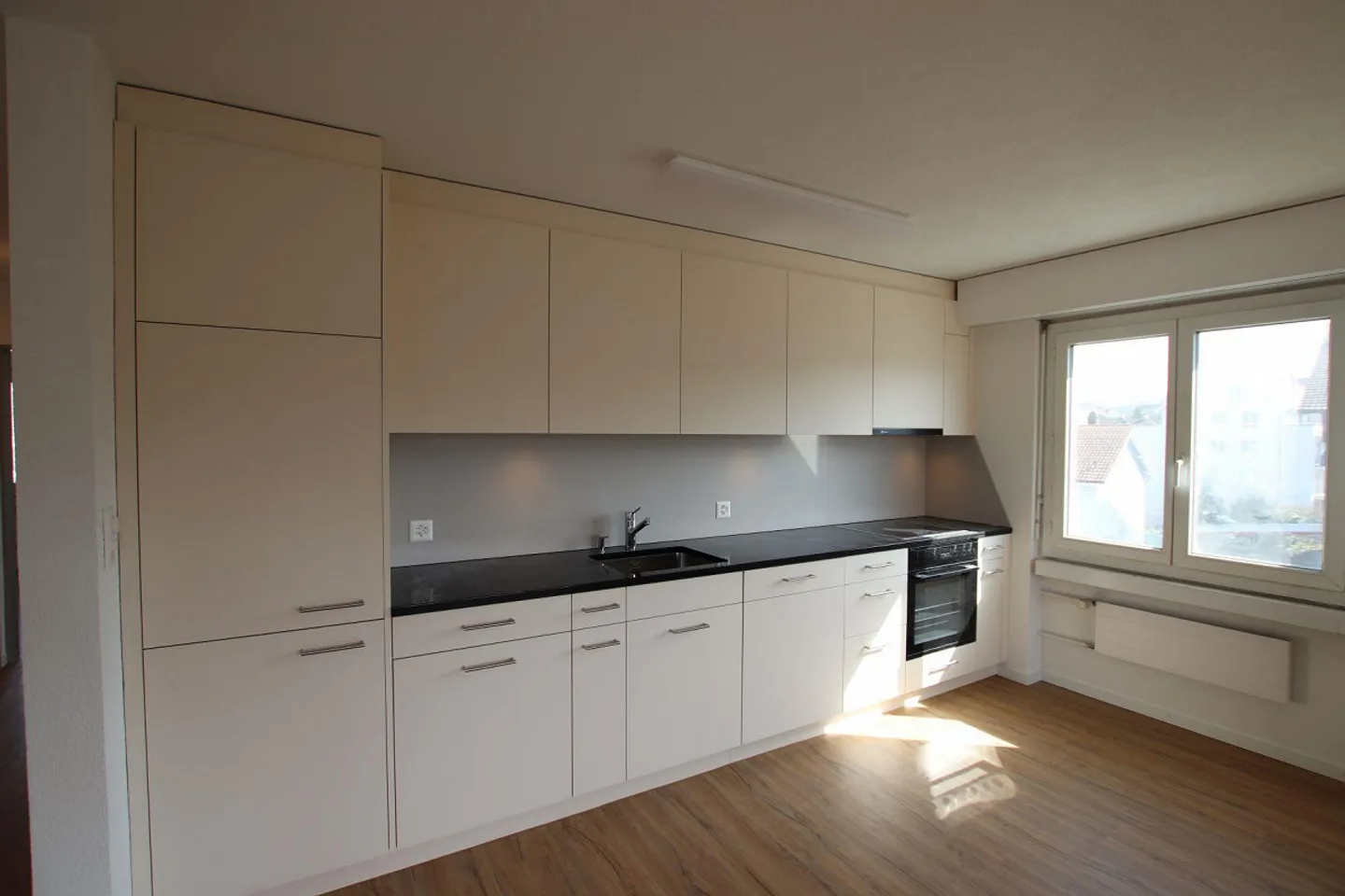 Appartamento 4 locali appena ristrutturato - Foto 3 di 15