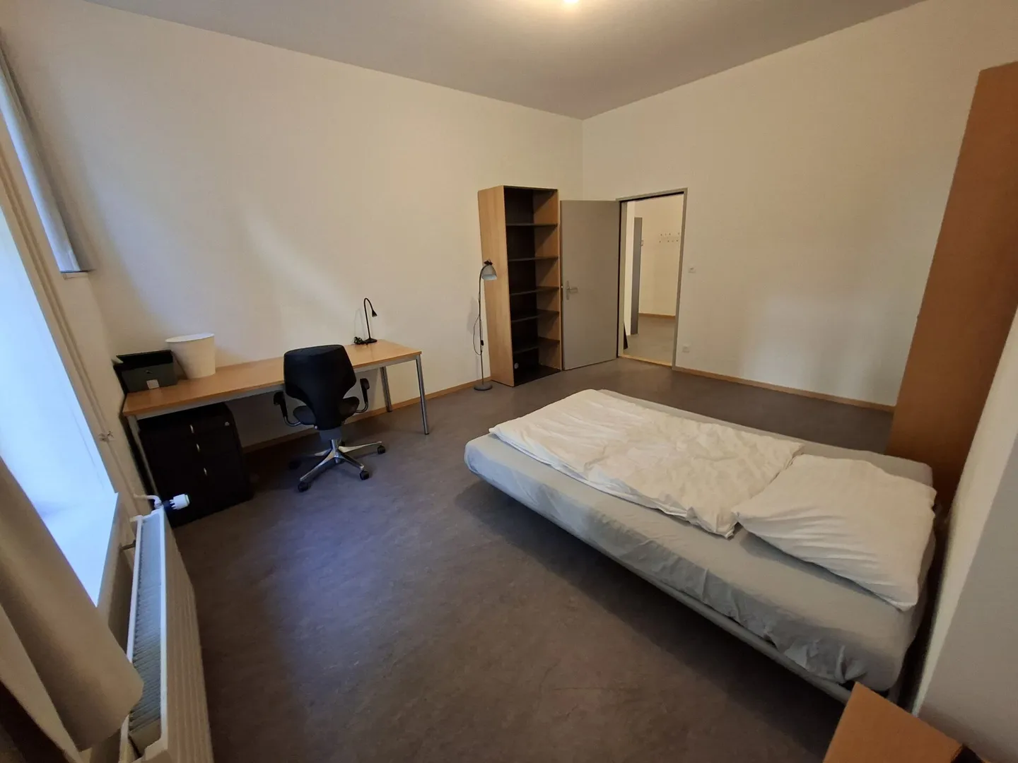 Furnished WG Room - Central, Modern and All Inclusive, Ground Floor Room 2 - Photo 6 of 7