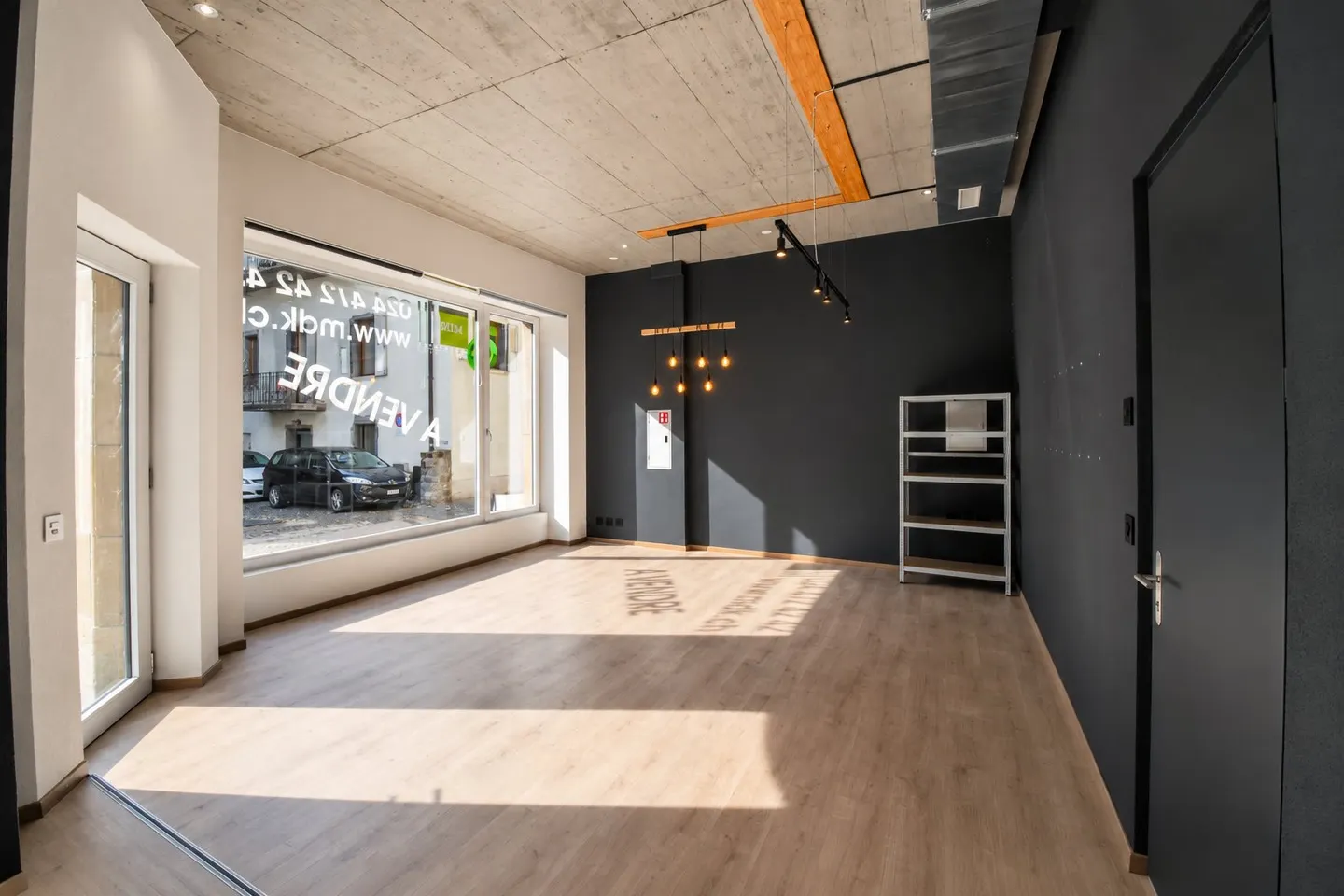 Espace Commercial au Coeur de Monthey - Photo 3 sur 8