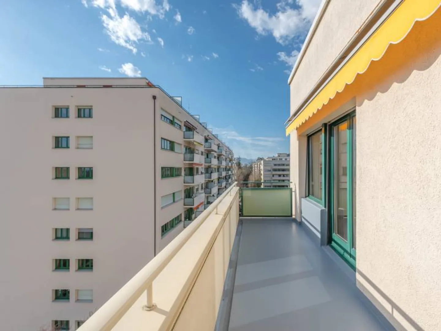 Stunning Apartment in Versoix - Photo 9 of 10