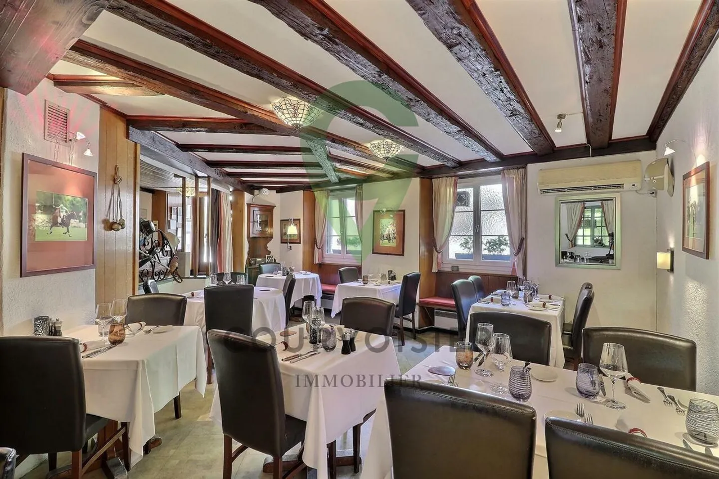 Kleines gemischtes Gebäude mit renommiertem Restaurant und mehreren Wohnungen - Foto 5 von 10