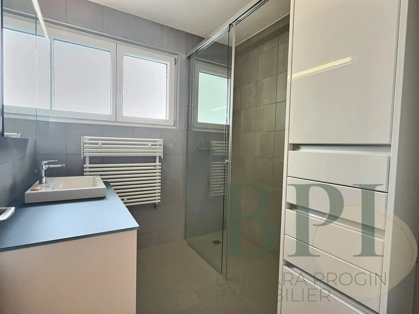 Villa di 7,5 stanze con un appartamento di 2,5 stanze - Foto 15 di 17