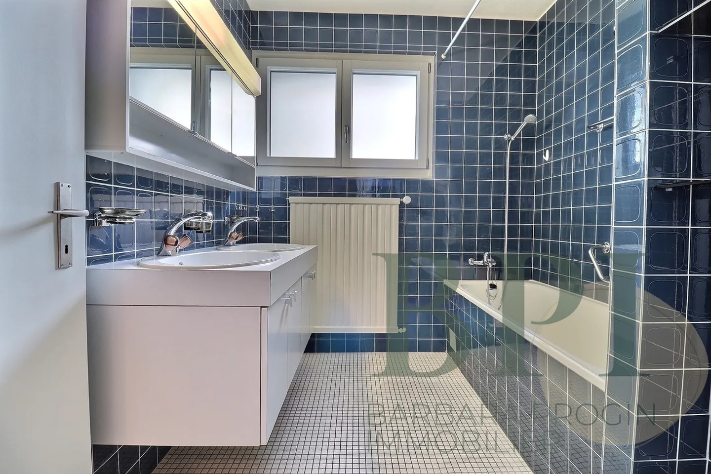 Villa di 7,5 stanze con un appartamento di 2,5 stanze - Foto 16 di 17