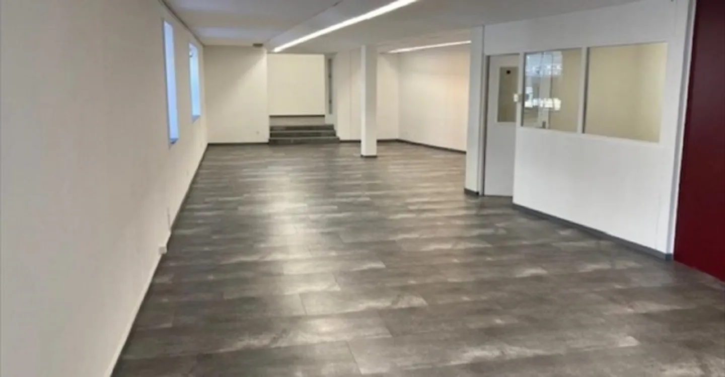Mischgenutztes Gebäude mieten - Foto 6 von 6