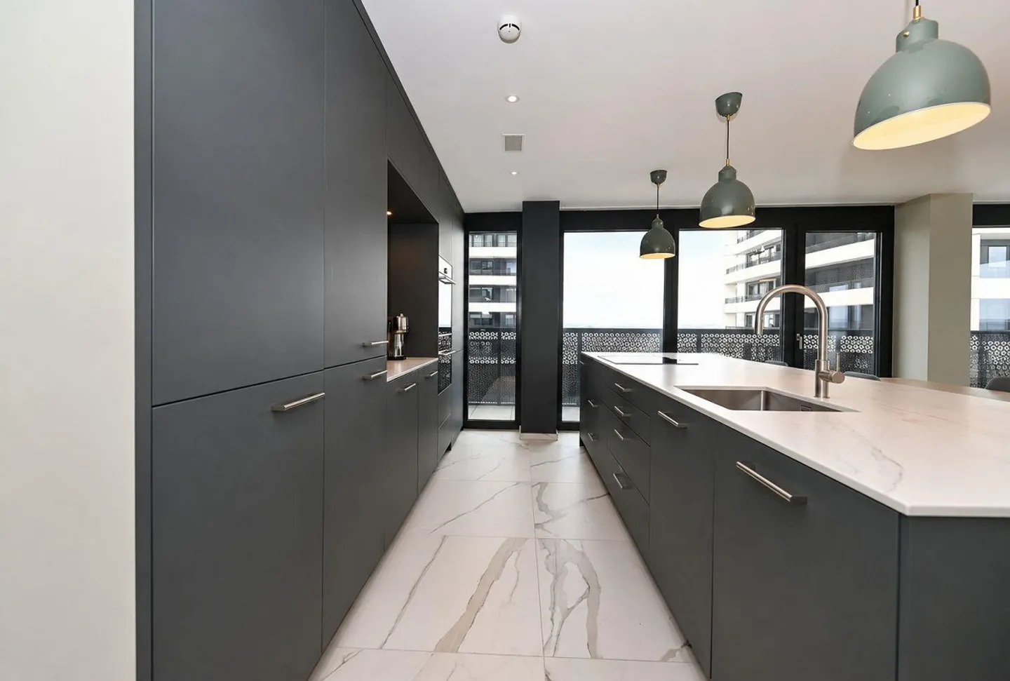 Vie exclusive au-dessus des toits de Dübendorf – Appartement 5.5 pièces - Photo 2 sur 18