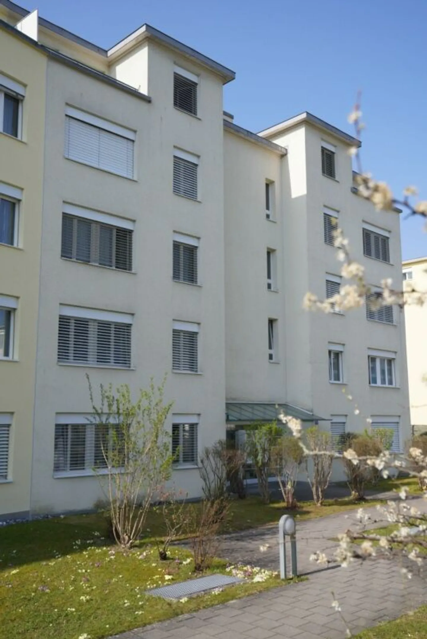 Furnished 1.0 Room Apartment at Landvogt-Waserstr. 79 - Photo 1 of 7