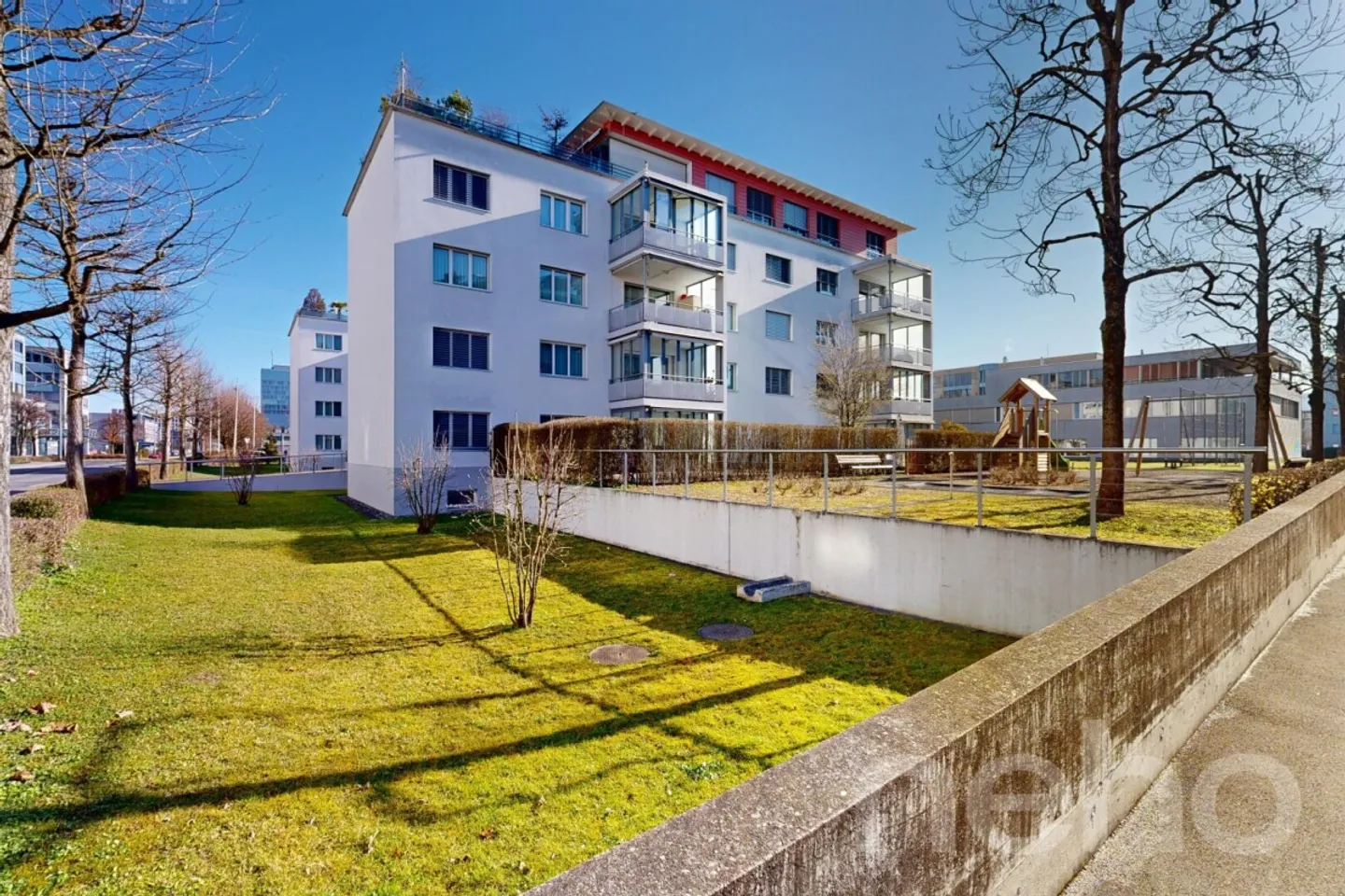Bright 4.5-Room Apartment in Rotkreuz - Photo 1 of 12